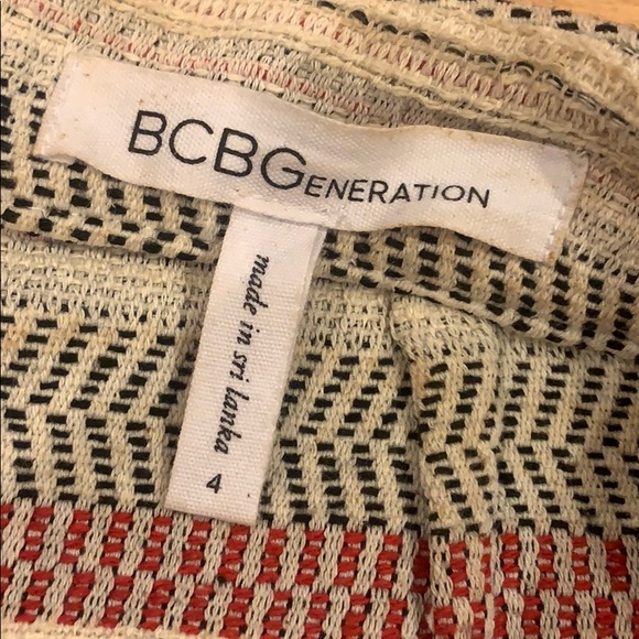 BCBG GENERATION TWILL SHORTS IN MULTI - Picture 2 of 4